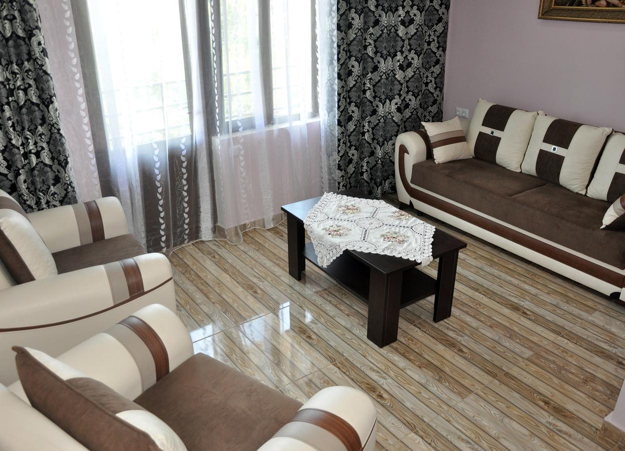 Black Sea Hotel บาทูมิ ภายนอก รูปภาพ
