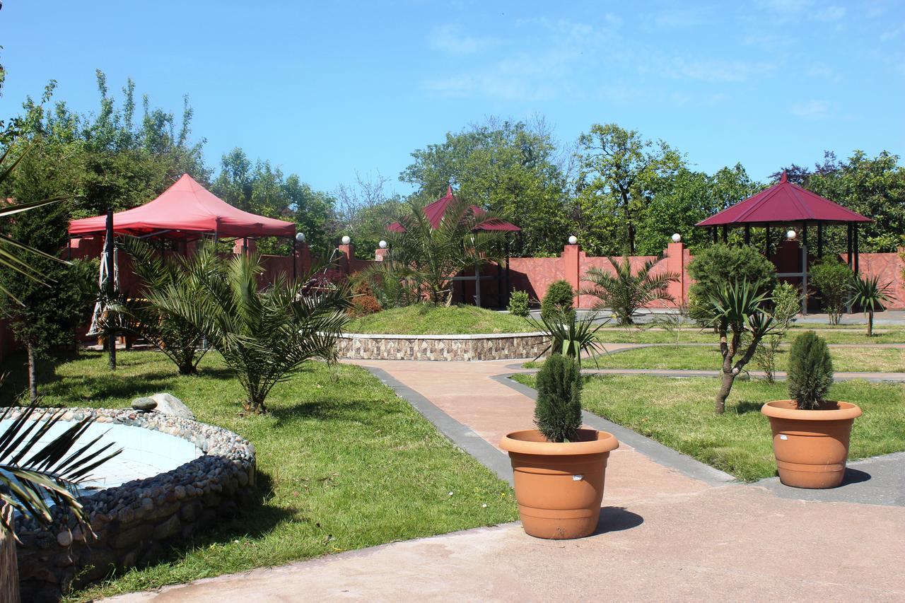 Black Sea Hotel บาทูมิ ภายนอก รูปภาพ