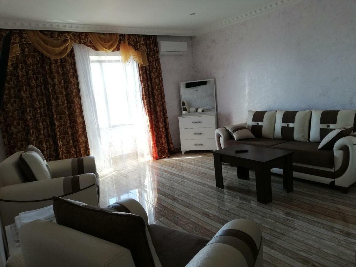 Black Sea Hotel บาทูมิ ภายนอก รูปภาพ